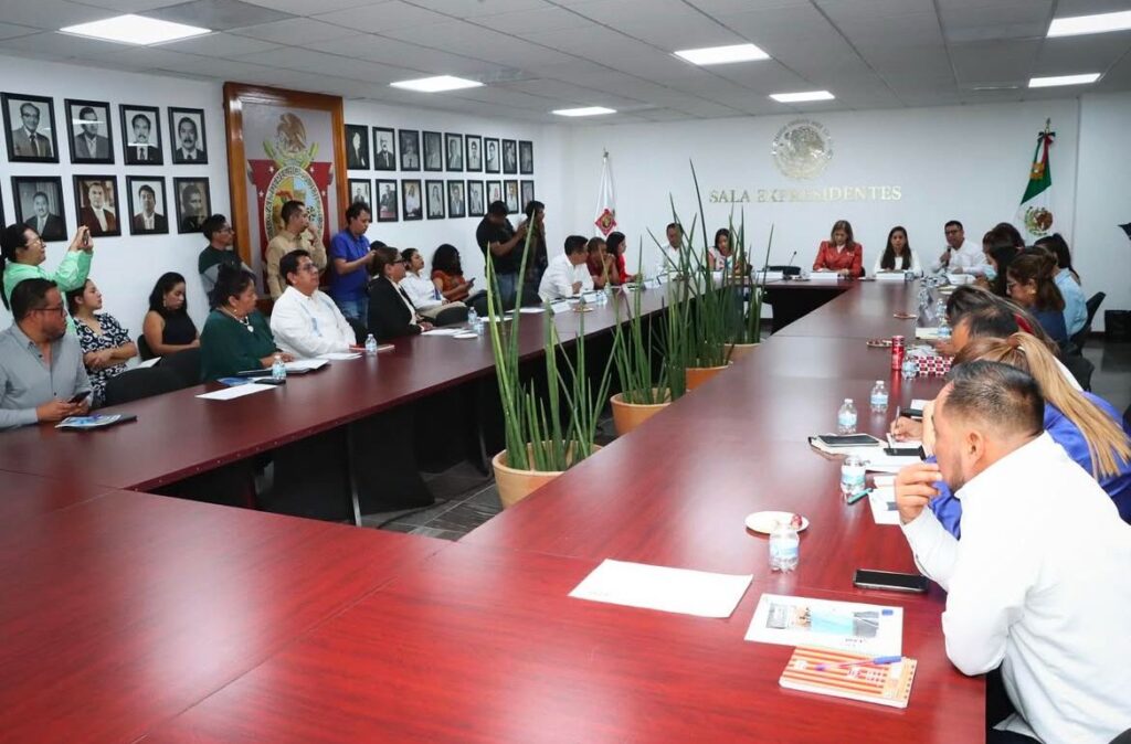 plática sobre “Derechos Humanos de las Personas Mexicanas en Retorno”