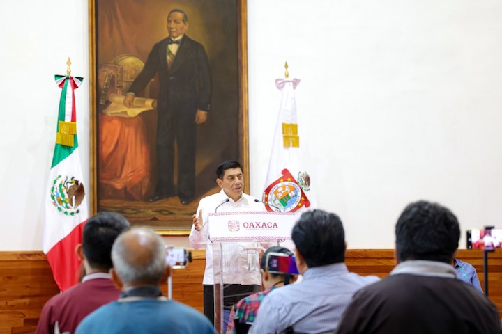 Conferencia de Salomón Jara